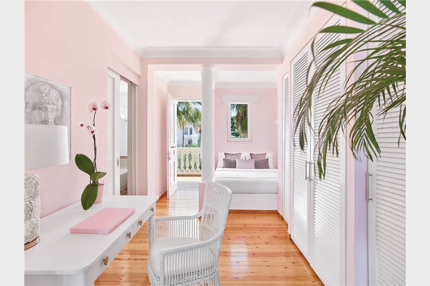  Mandola Rosa a Grecotel Resort to Live at Riviera Olympia