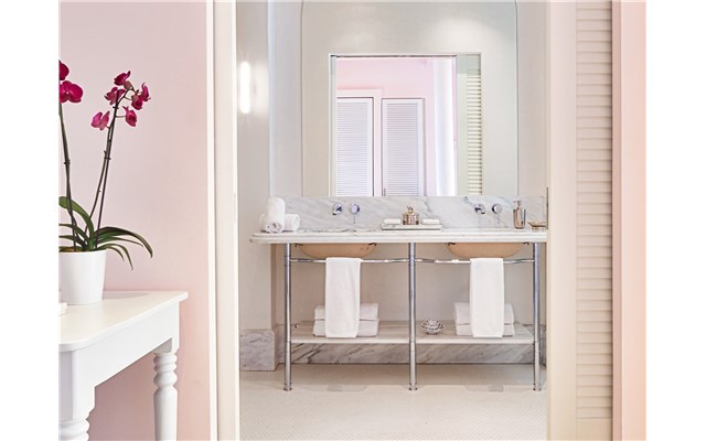 Mandola Rosa a Grecotel Resort to Live at Riviera Olympia 