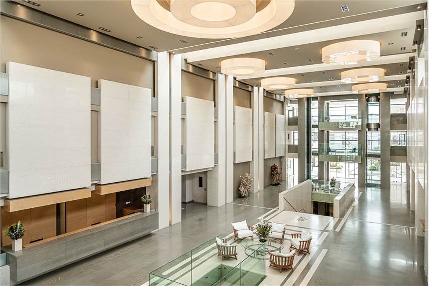  Avra Imperial Beach Resort and Spa