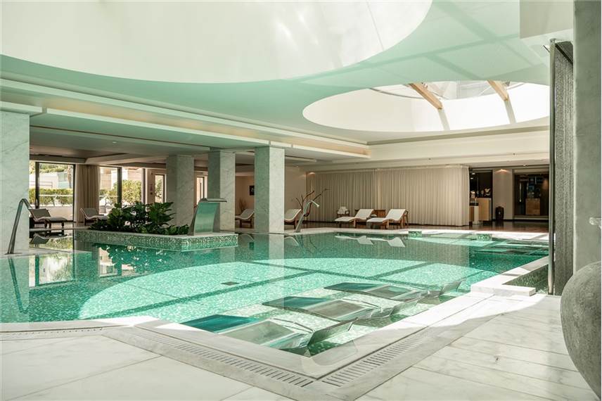  Avra Imperial Beach Resort and Spa