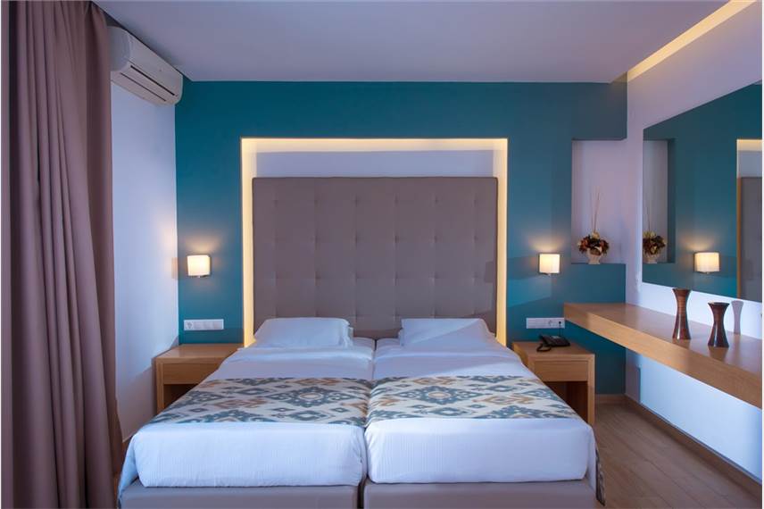  Golden Bay Boutique Hotel and Bungalows