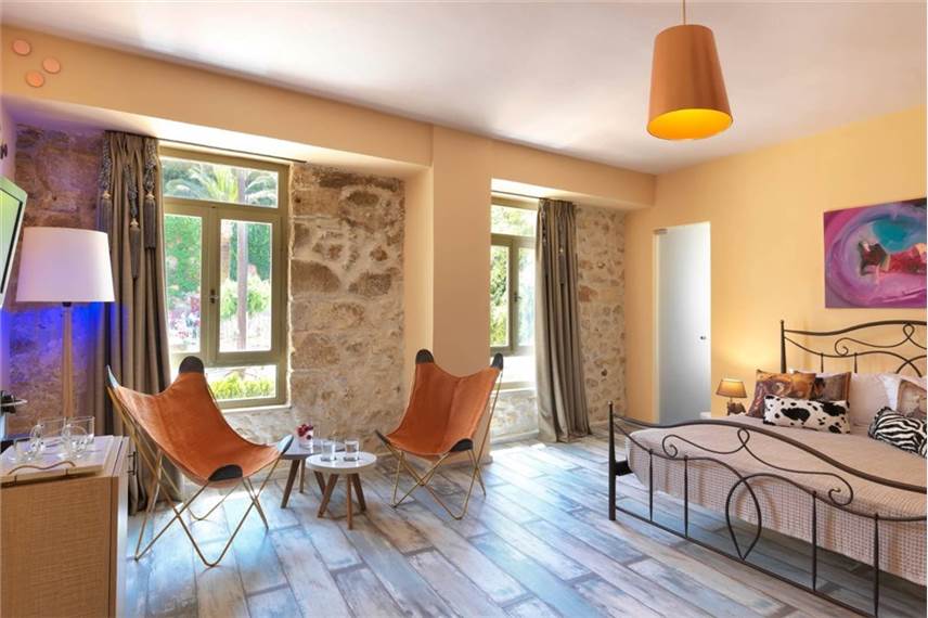  Fileas Art Hotel