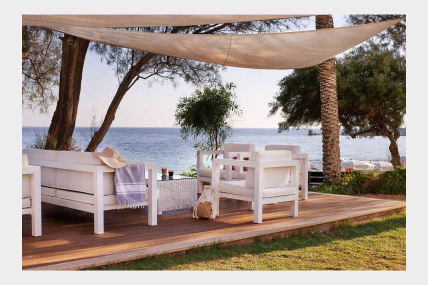  Grecian Sands