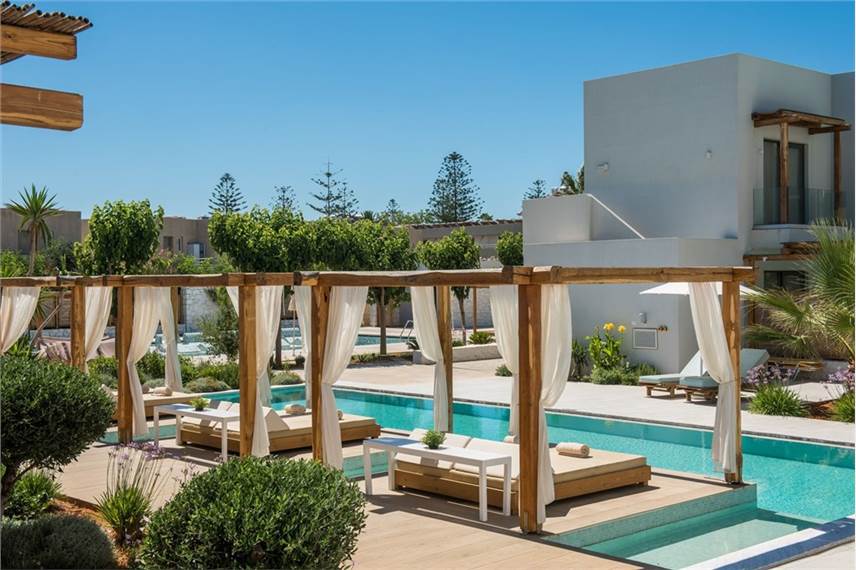  Paralos Lifestyle Beach