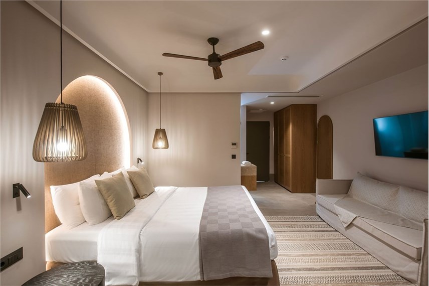 Paralos Venus Suites