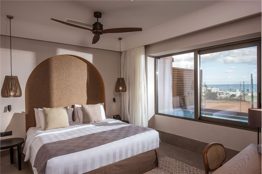  Paralos Venus Suites