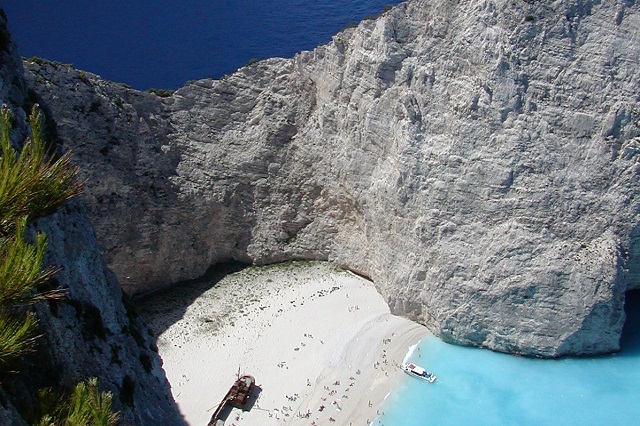 Pirátská zátoka na Zakynthosu - Navagio