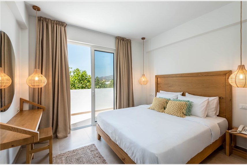  Absolute Kiotari Resort