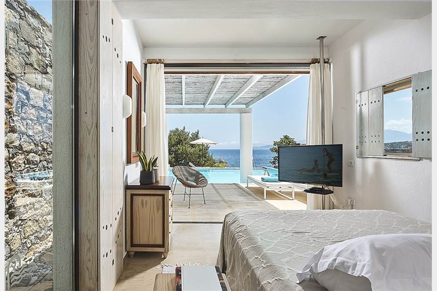  St. Nicolas Bay