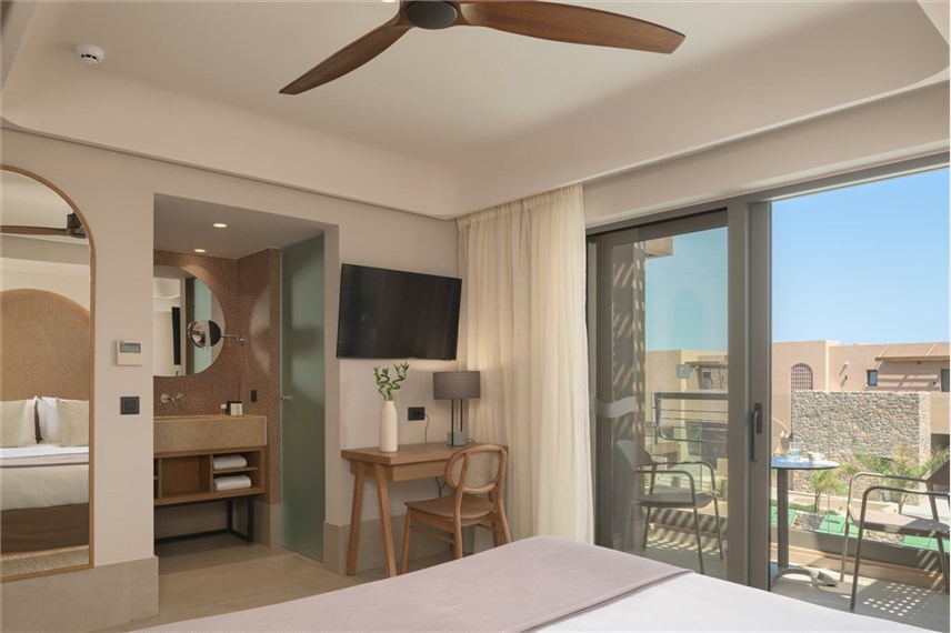  Paralos Venus Suites