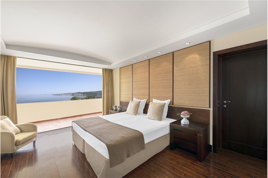  Porto Carras Meliton