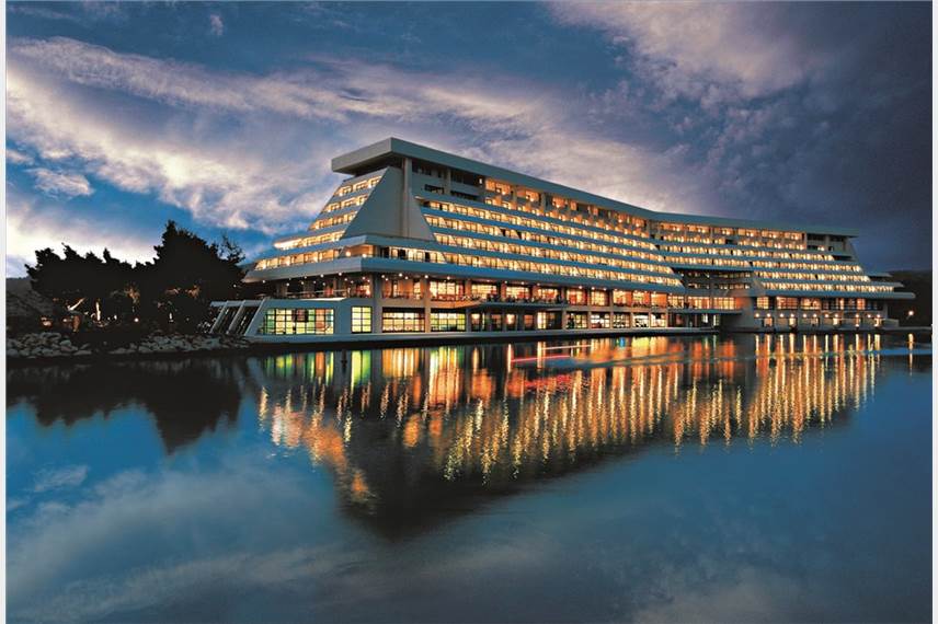 Porto Carras Meliton