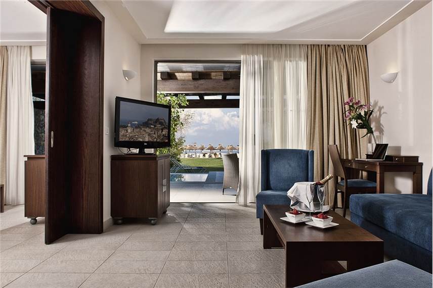  Kontokali Bay Resort and Spa