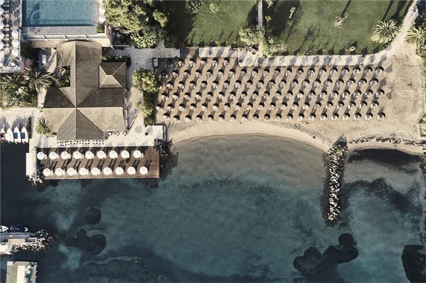  Kontokali Bay Resort and Spa