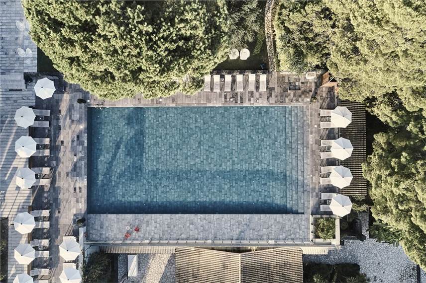 Kontokali Bay Resort and Spa