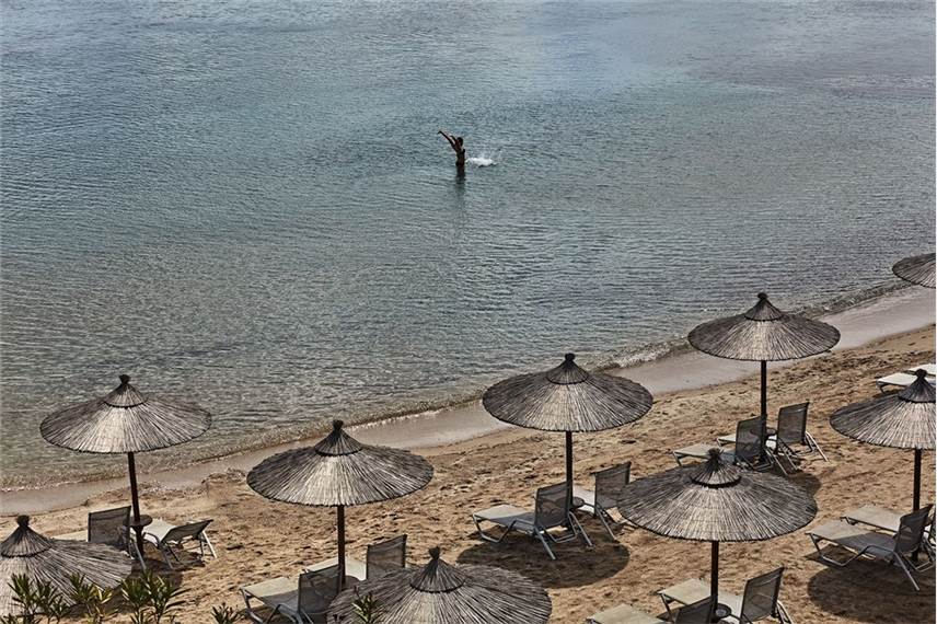  Kontokali Bay Resort and Spa