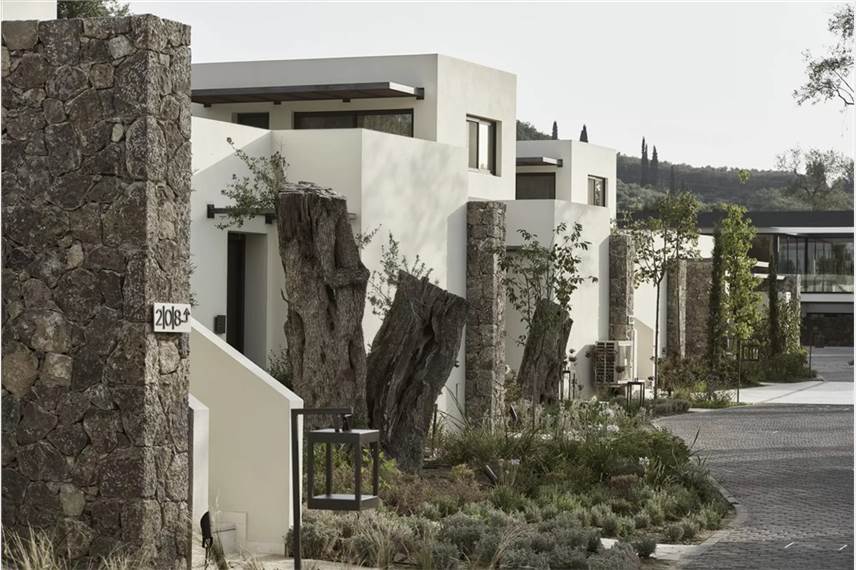  The Olivar Suites