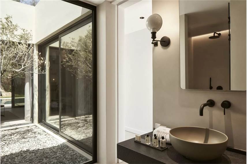  The Olivar Suites