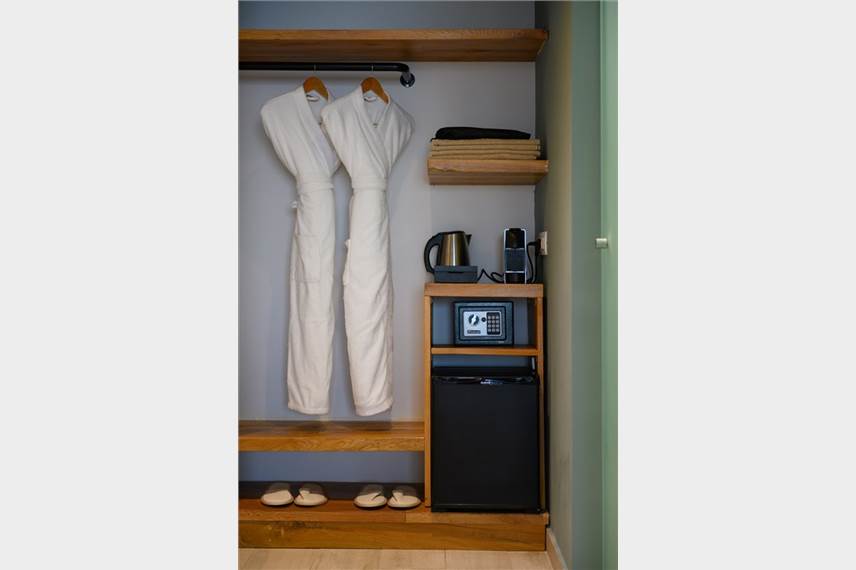  Eleals Boutique Hotel
