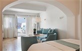  Katikies Kirini Suites and SPA