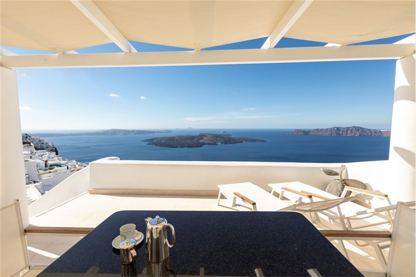  The Tsitouras Collection