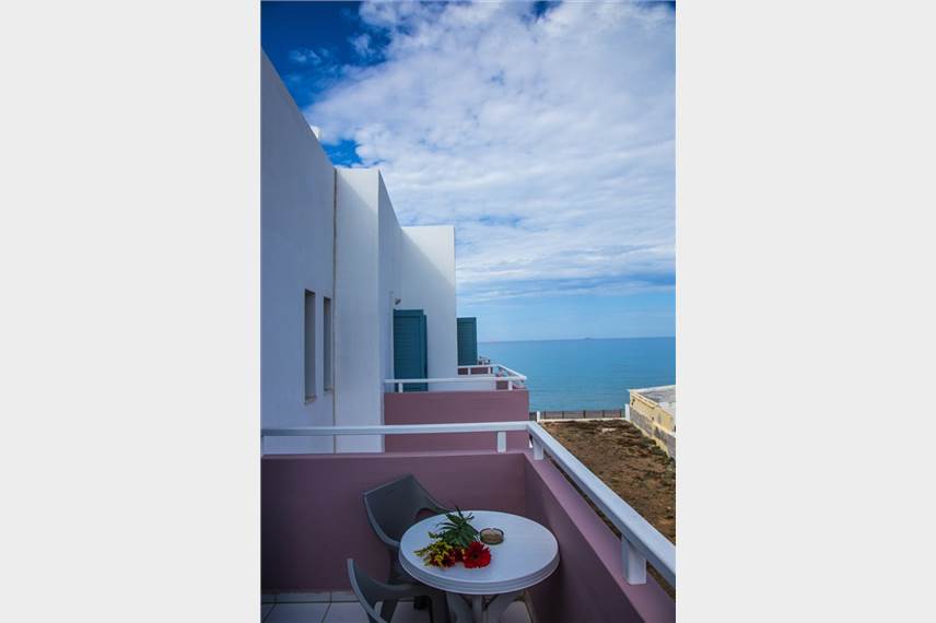  Shotels Almare Beach