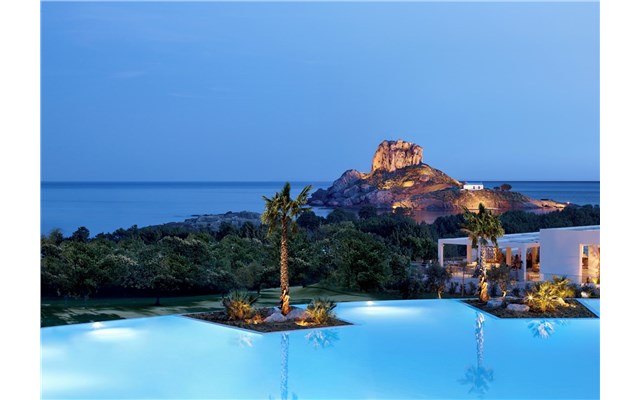 Main pool Ikos Aria
