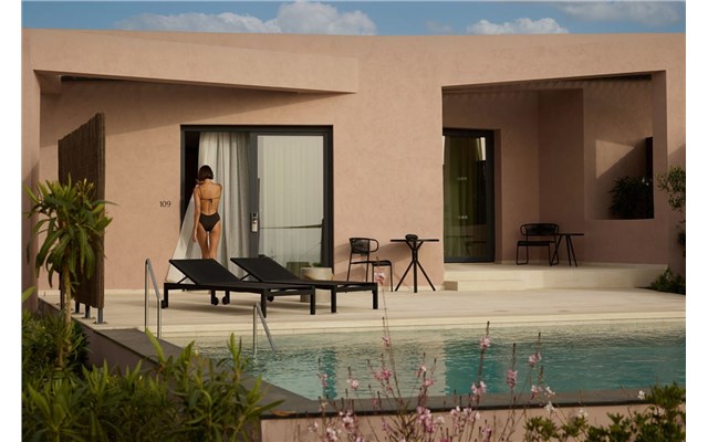 Doveloná, Hotel Domes Novos Santorini, Autograph Collection - Domes Novos Santorini, Autograph Collection