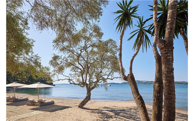 Beach Ikos Odisia