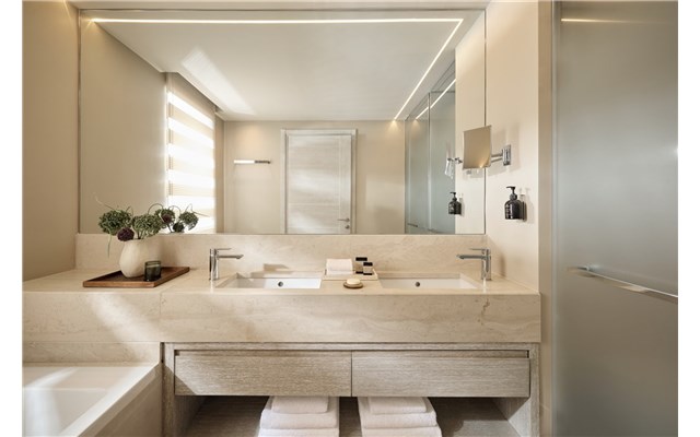 Promo, Superior Double & Family Room - Bathroom Ikos Odisia