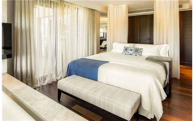 The Romanos, a Luxury Collection Resort 