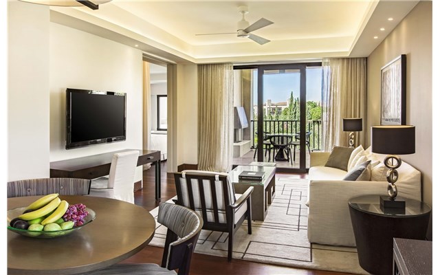 The Romanos, a Luxury Collection Resort 
