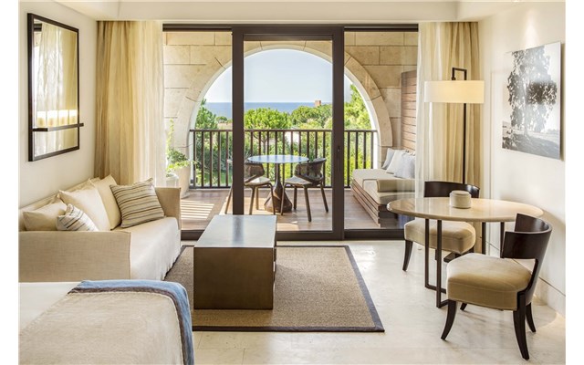The Romanos, a Luxury Collection Resort 