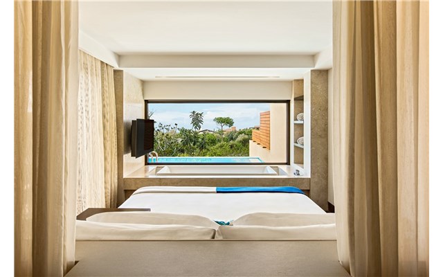 The Romanos, a Luxury Collection Resort 