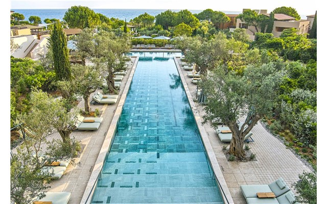 The Romanos, a Luxury Collection Resort 