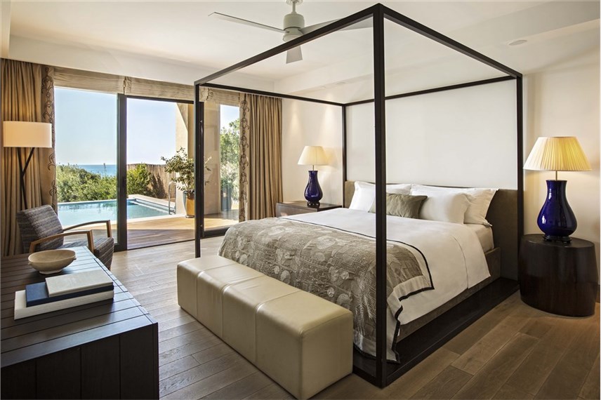  The Romanos, a Luxury Collection Resort