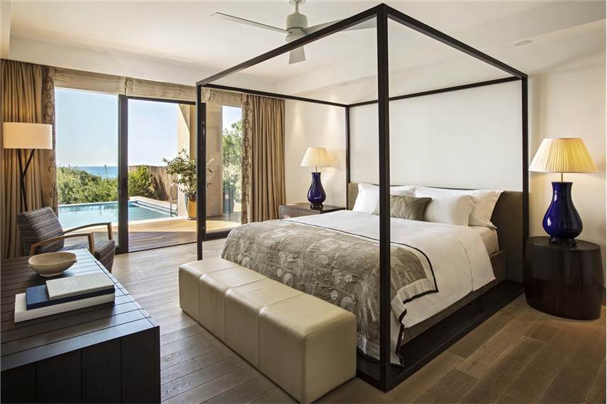  The Romanos, a Luxury Collection Resort