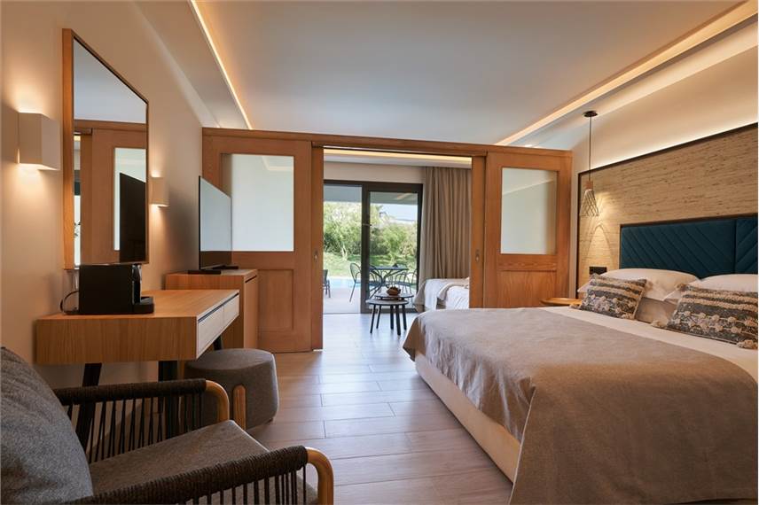 Family life atlantica aegean blue resort - Premium Family Room Swim Up Inland View - Atlantica Aegean Blue