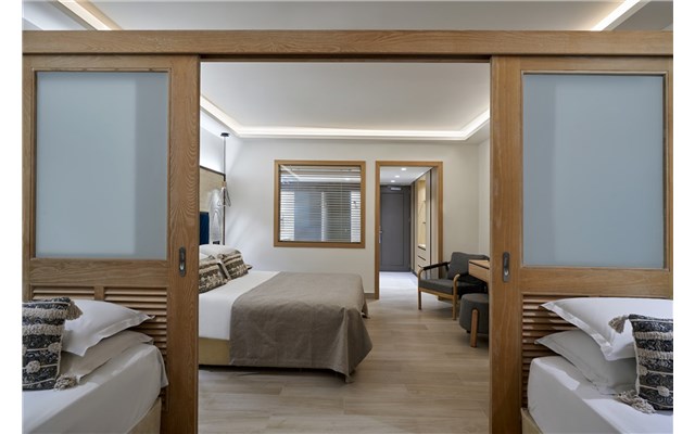 Atlantica aegean blue resort - Premium Family Room Swim Up Inland View - Atlantica Aegean Blue