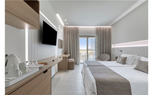  Neptune Luxury Resort