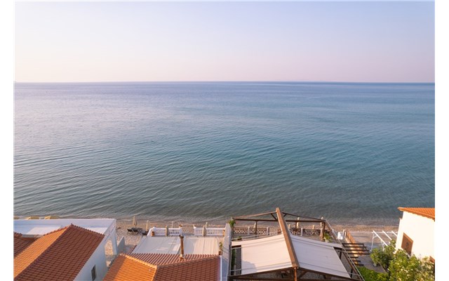  Potokaki Beachfront Hotel