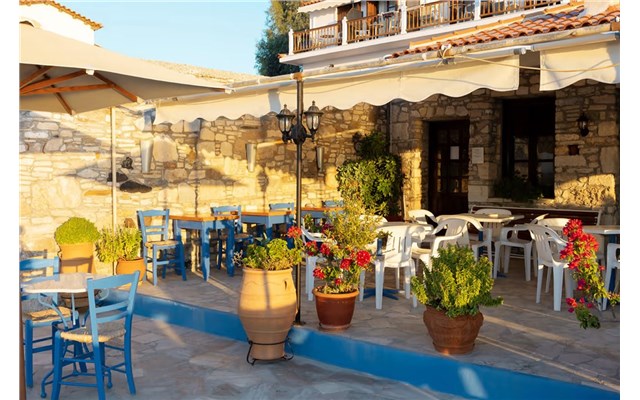  Potokaki Beachfront Hotel