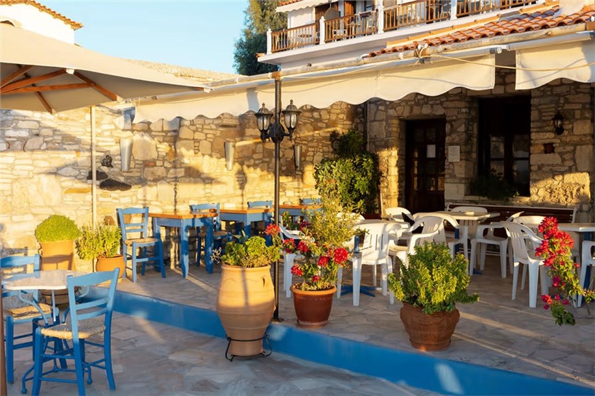  Potokaki Beachfront Hotel