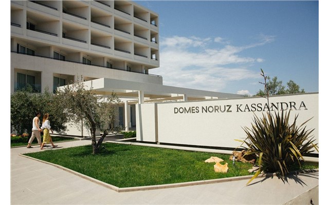  Domes Noruz Kassandra