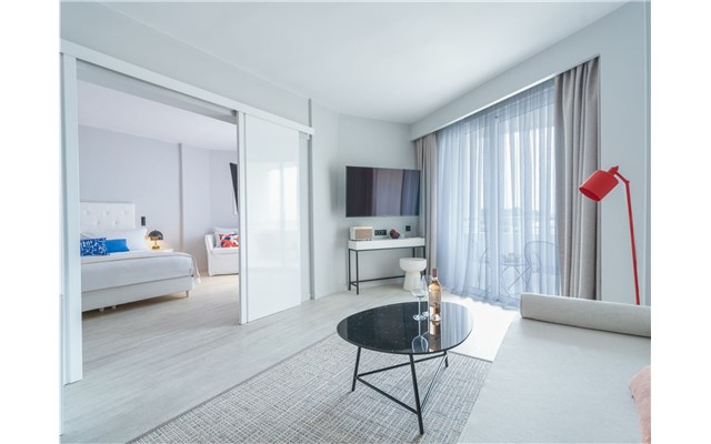  Domes Noruz Kassandra