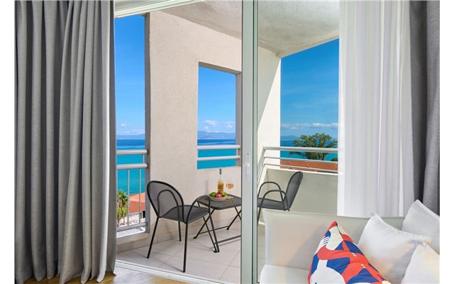  Domes Noruz Kassandra