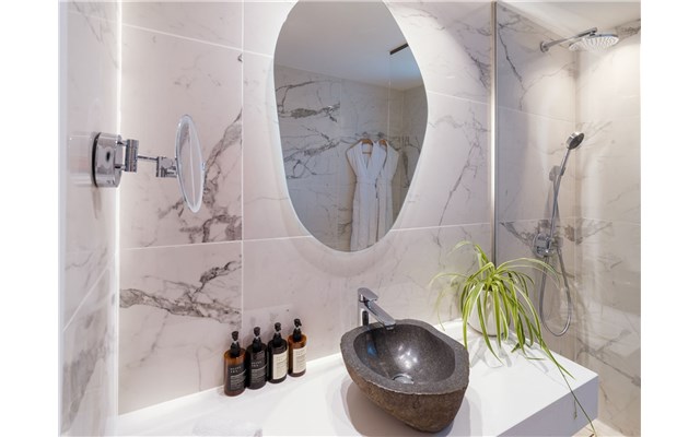  Domes Noruz Kassandra