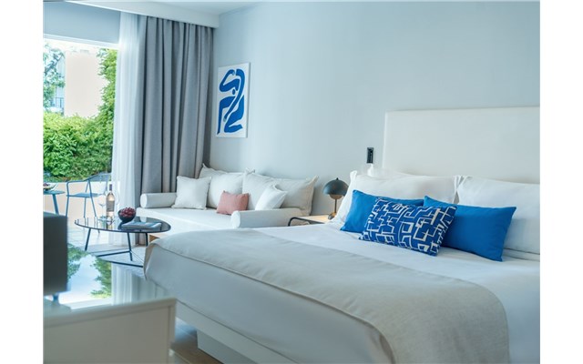  Domes Noruz Kassandra