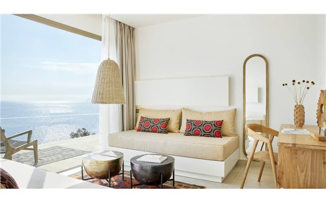  Elix, Mar-Bella Collection