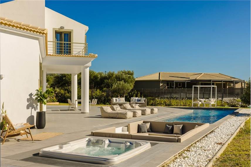  Villa Felicity
